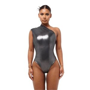 Coucoo One-Shoulder Metallic Bodysuit